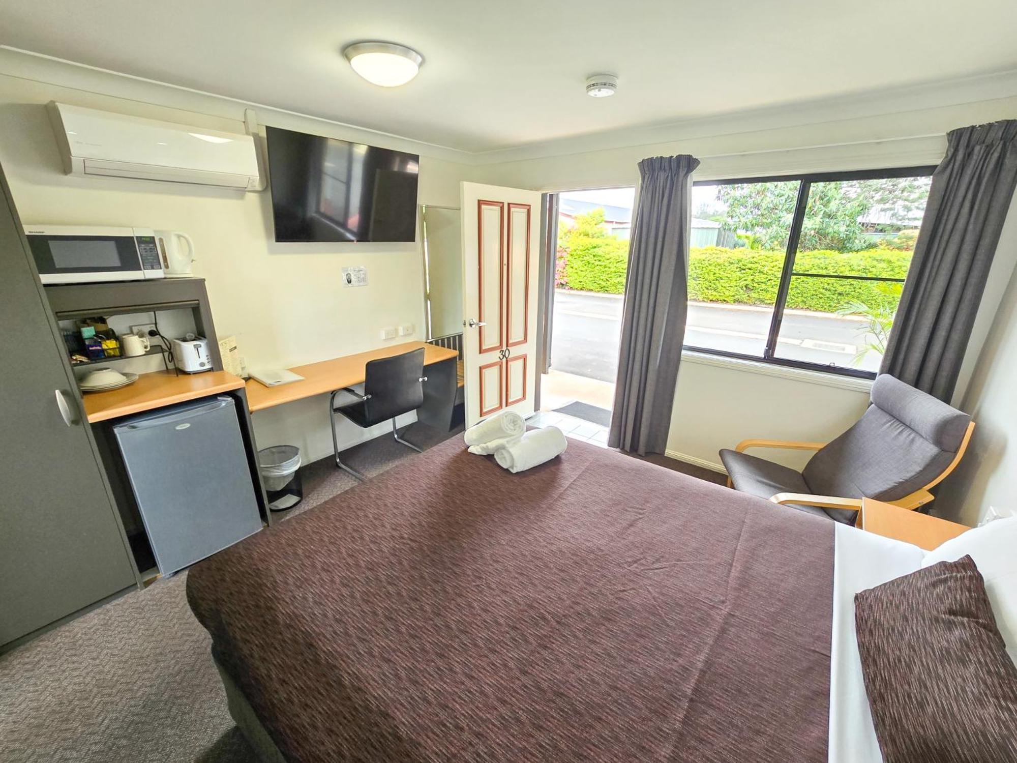 Ascot Lodge Motor Inn คิงเงอรอย ภายนอก รูปภาพ