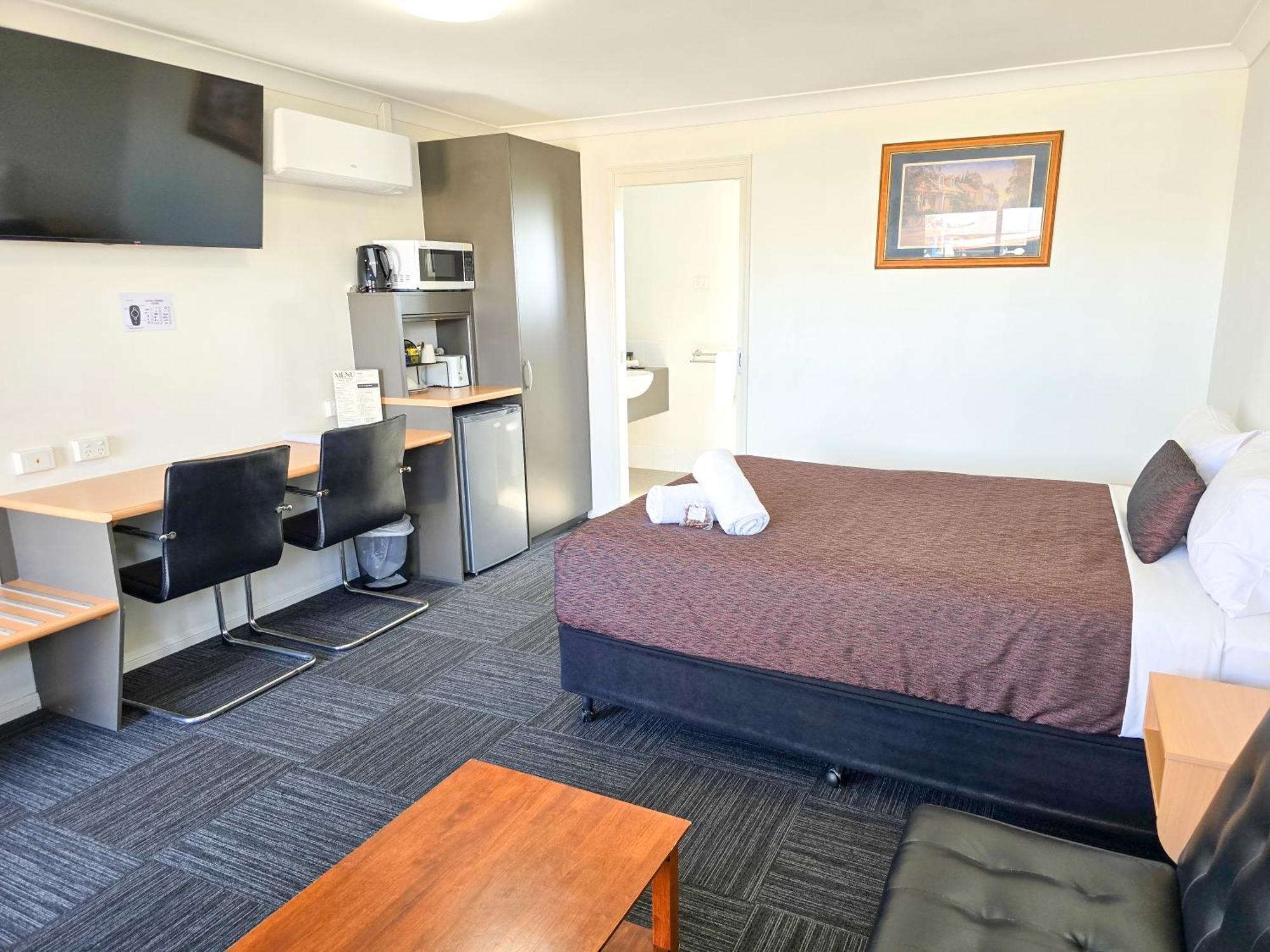 Ascot Lodge Motor Inn คิงเงอรอย ภายนอก รูปภาพ