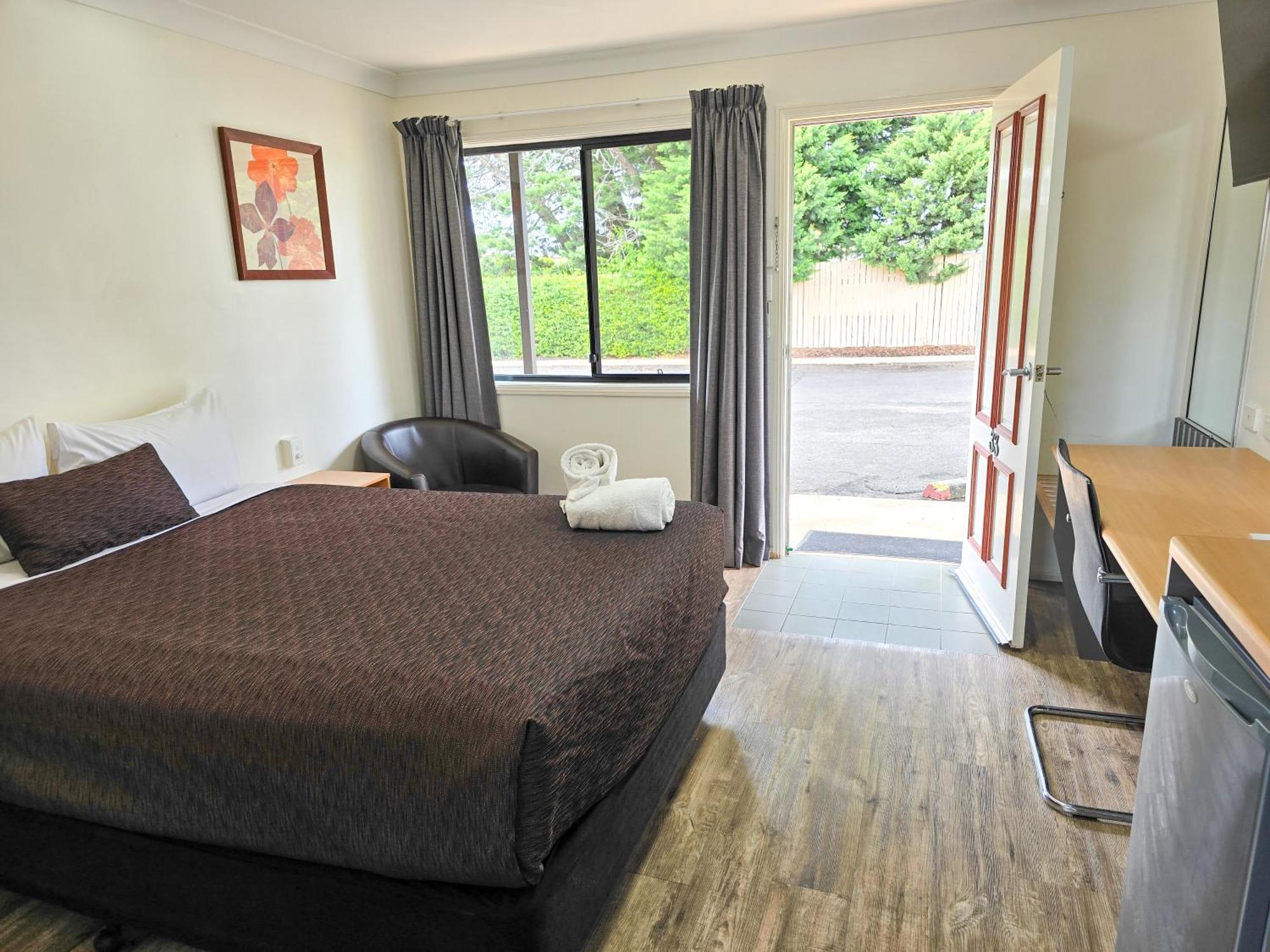 Ascot Lodge Motor Inn คิงเงอรอย ภายนอก รูปภาพ