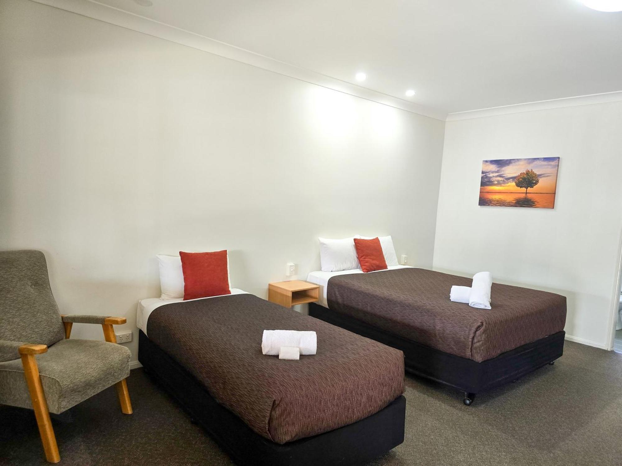 Ascot Lodge Motor Inn คิงเงอรอย ภายนอก รูปภาพ
